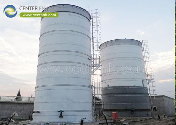 เซ็นเตอร์เอมเมล ท่อเหล็ก welded ความทนทานการปรับปรุงสําหรับการใช้งานที่หลากหลาย